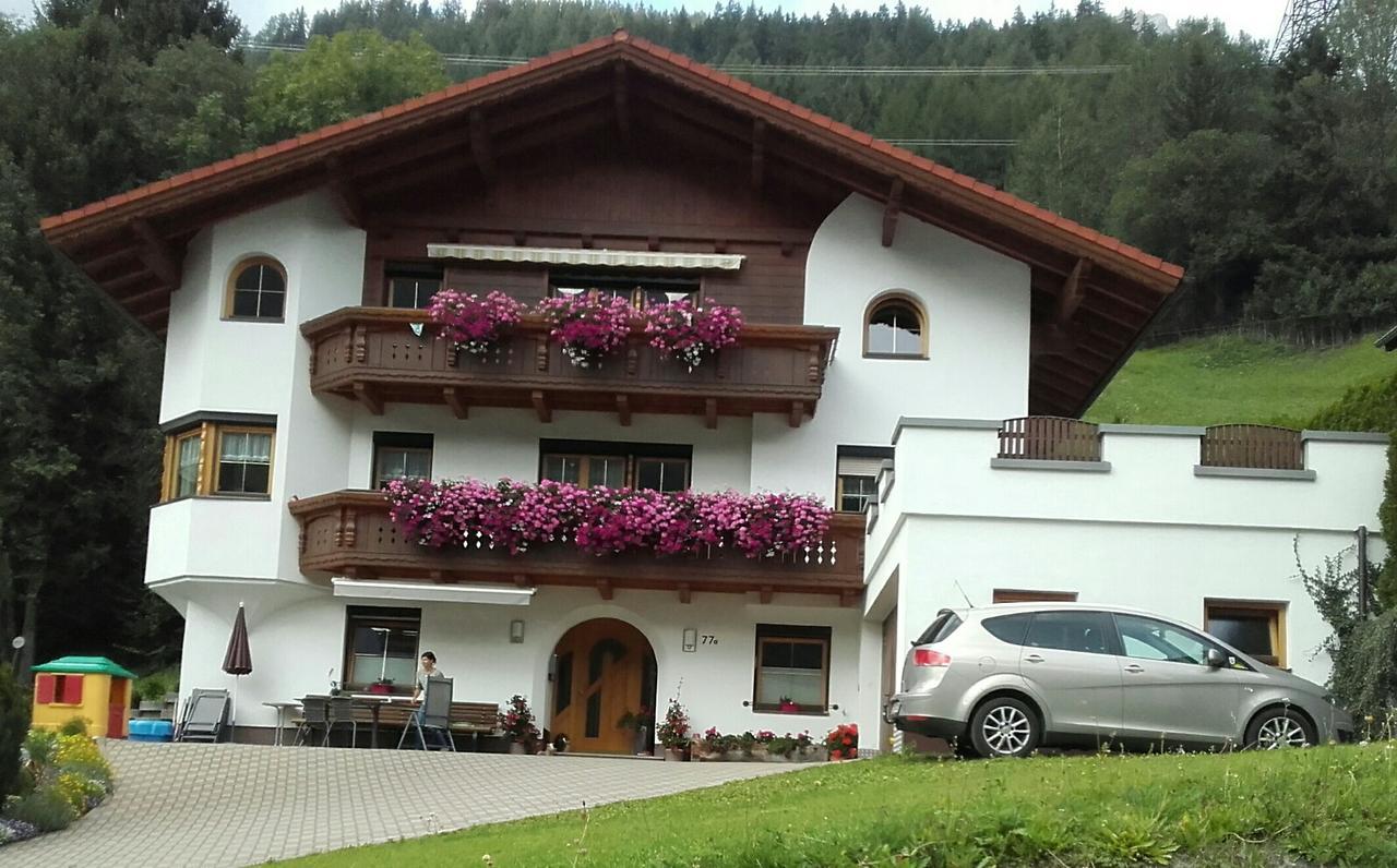 Apartment Maierhof Flirsch Exterior foto